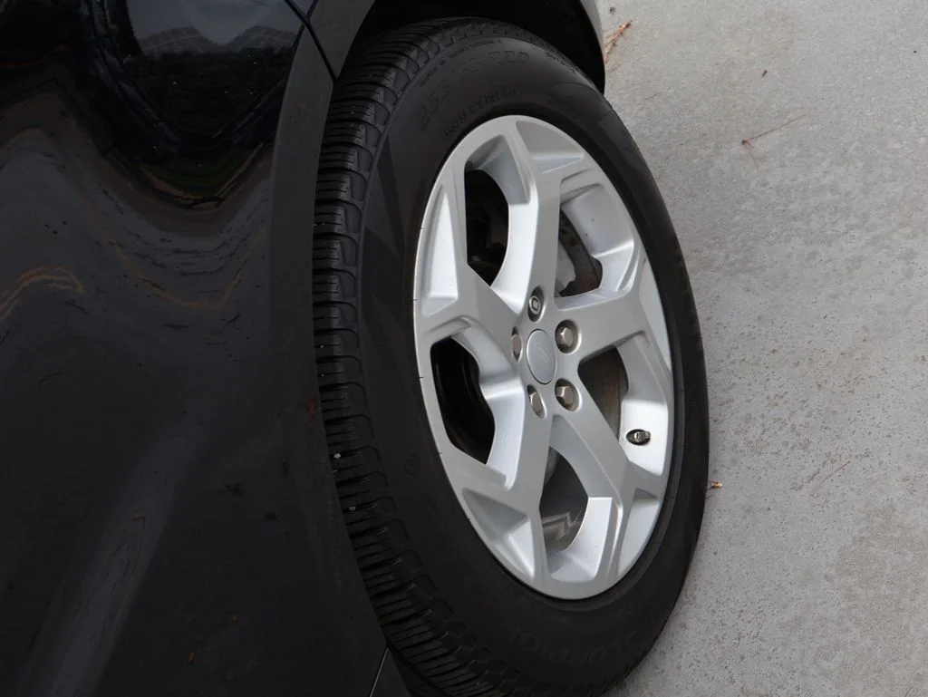 Used 2018 Narvik Black Land Rover HSE image 39