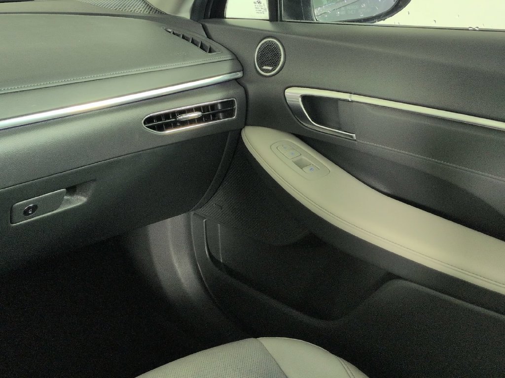 2023 Hyundai Sonata Limited - Photo 23
