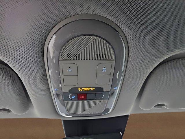 New 2026 White Hyundai SEL image 30