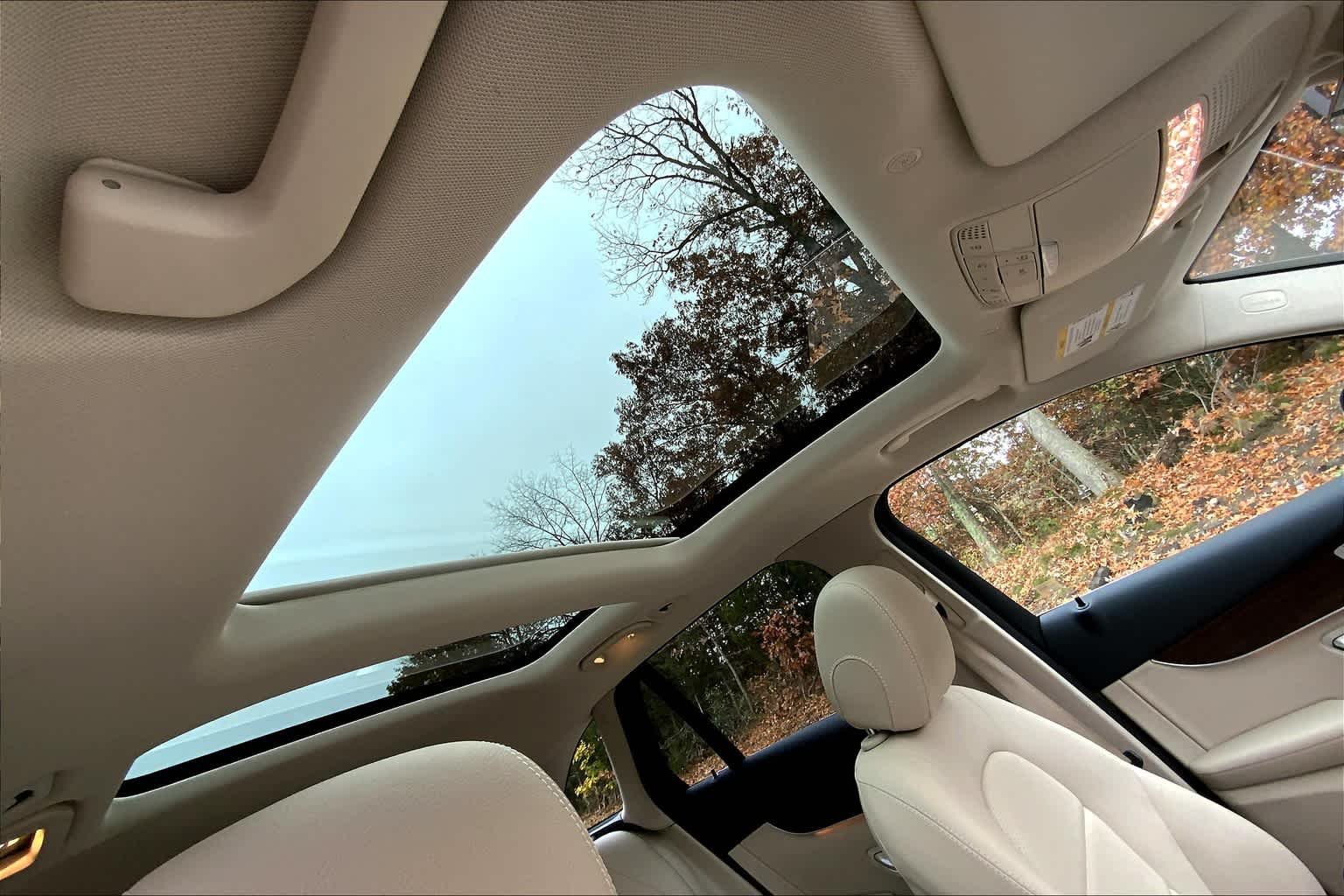 Used 2020 Polar White Mercedes-Benz GLC 300 image 14