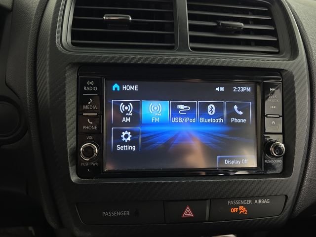 Used 2024  Mitsubishi 2.0 ES image 18
