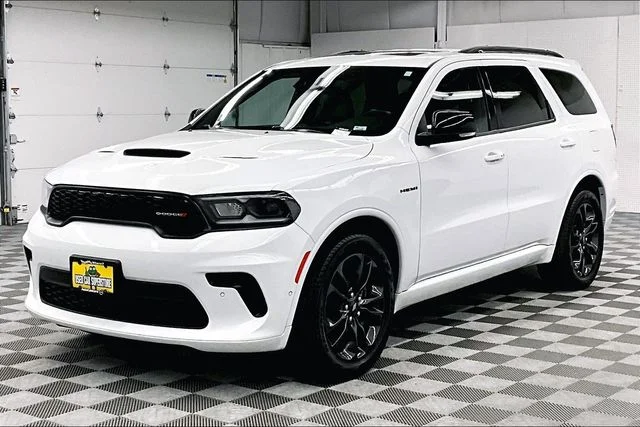 Used 2024 White Knuckle Clearcoat Dodge R/T Plus image 12