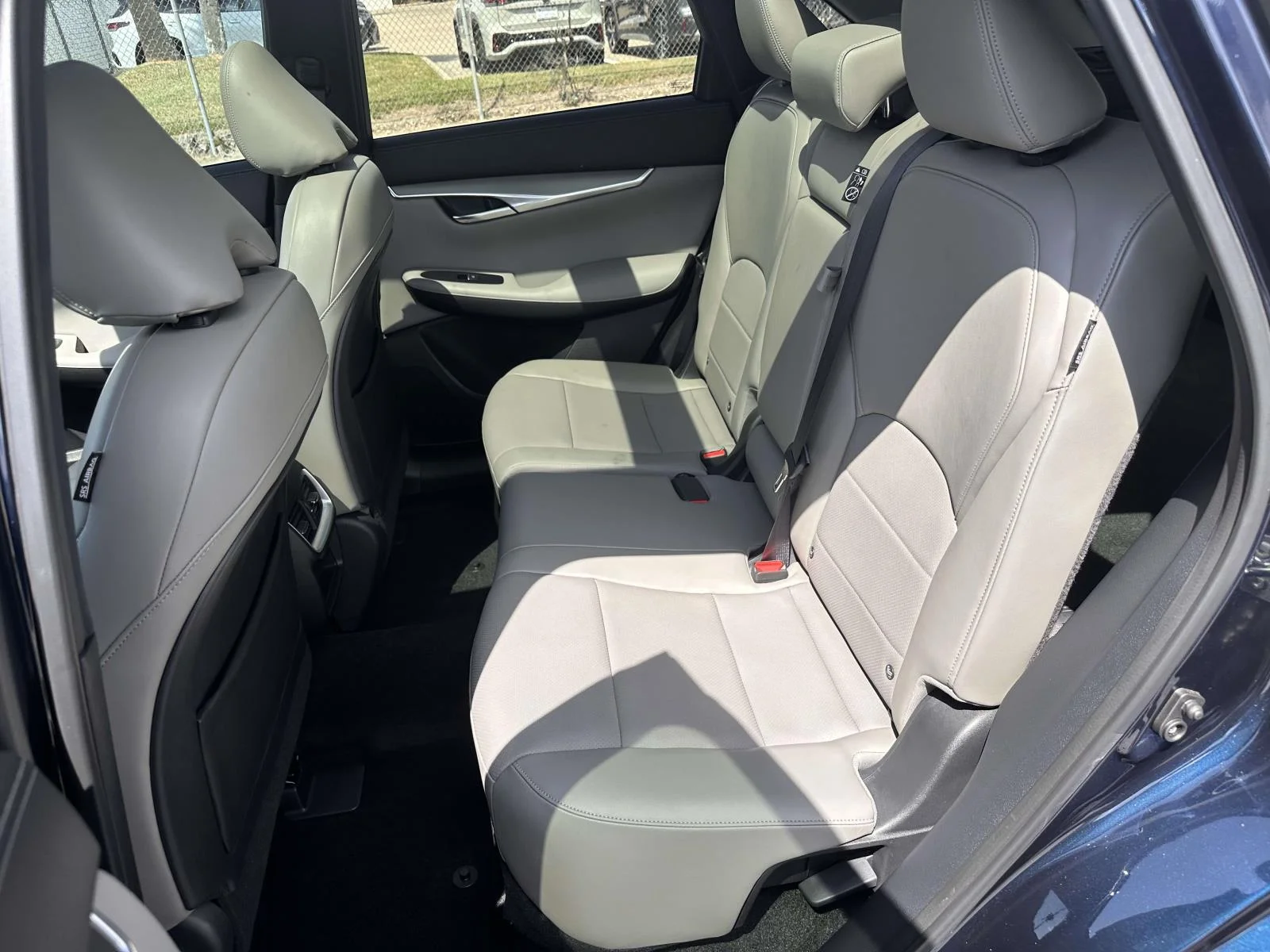 Used 2023 Hermosa Blue INFINITI LUXE image 12