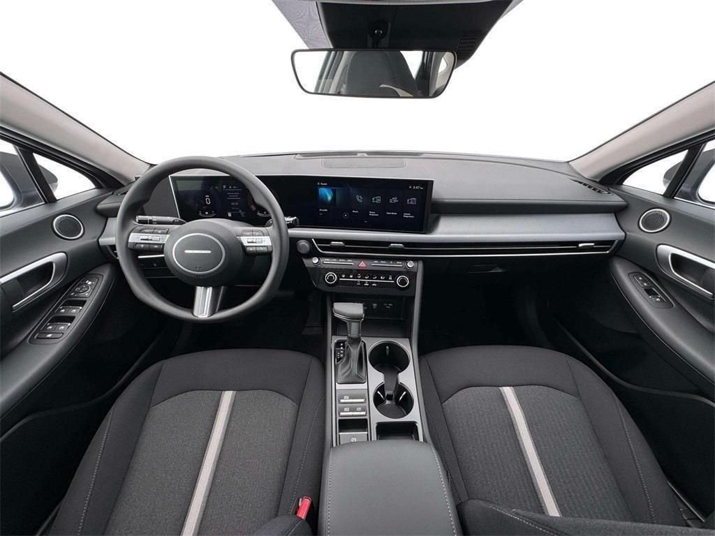 New 2026 Silver Hyundai SE image 13