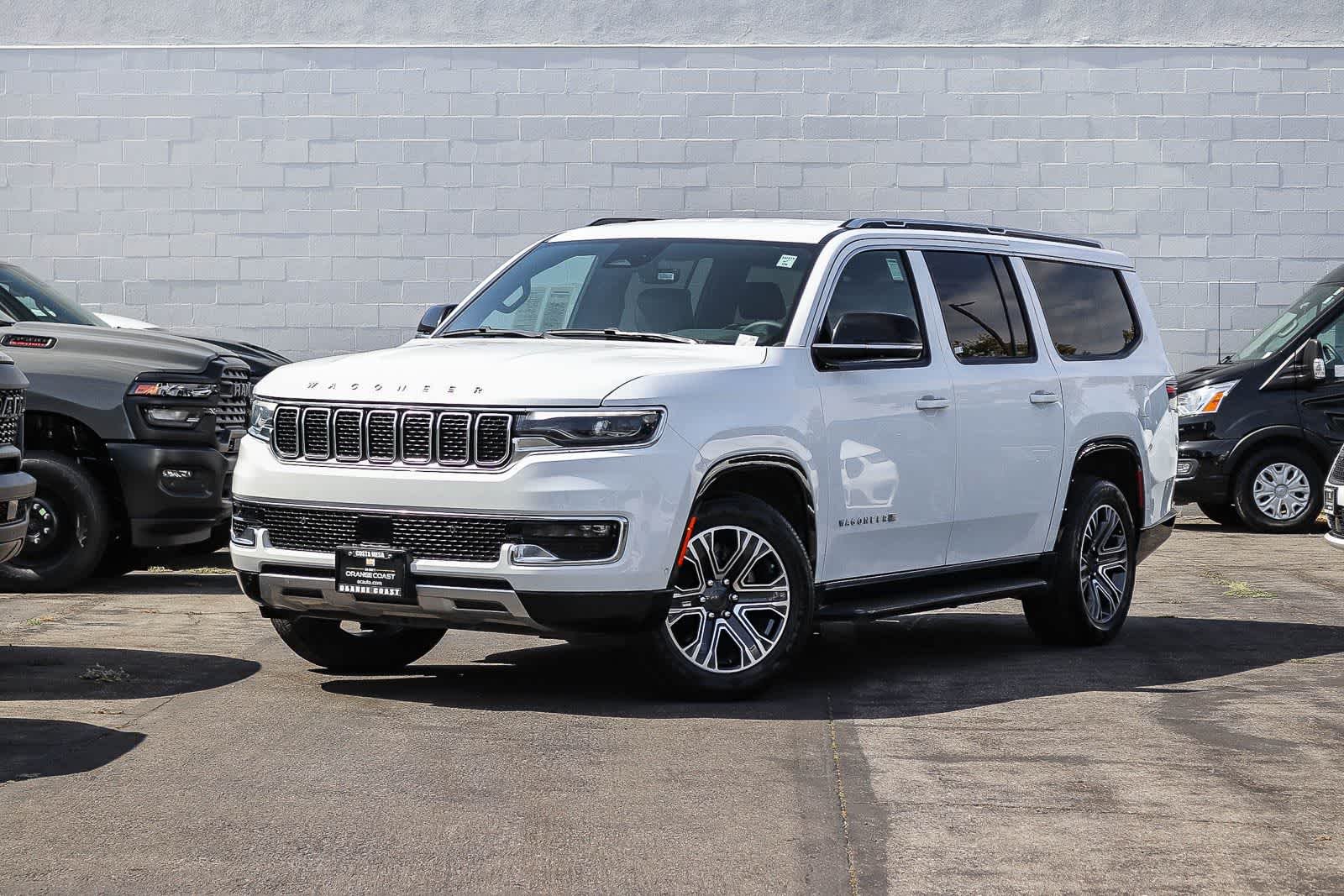 2024 Jeep Wagoneer L Series II 4WD's photo