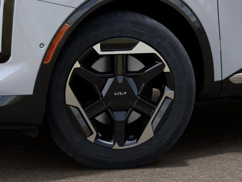 New 2026 Glacial White Pearl Kia SX image 9