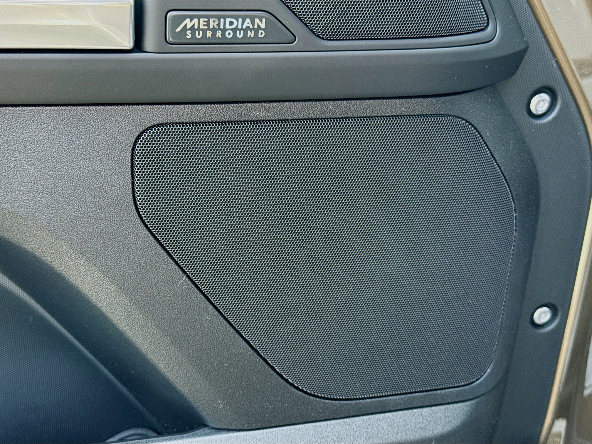 New 2026 Gondwana Stone LAND ROVER X-Dynamic SE image 23