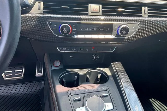 Used 2019 White Audi Prestige image 26