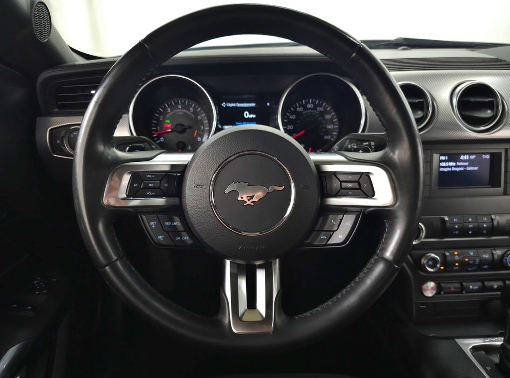 Used 2019 Oxford White Ford GT image 19