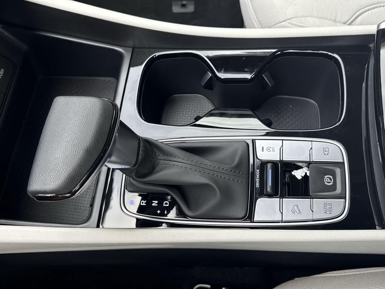 New 2026 Phantom Black Hyundai SEL FWD image 50