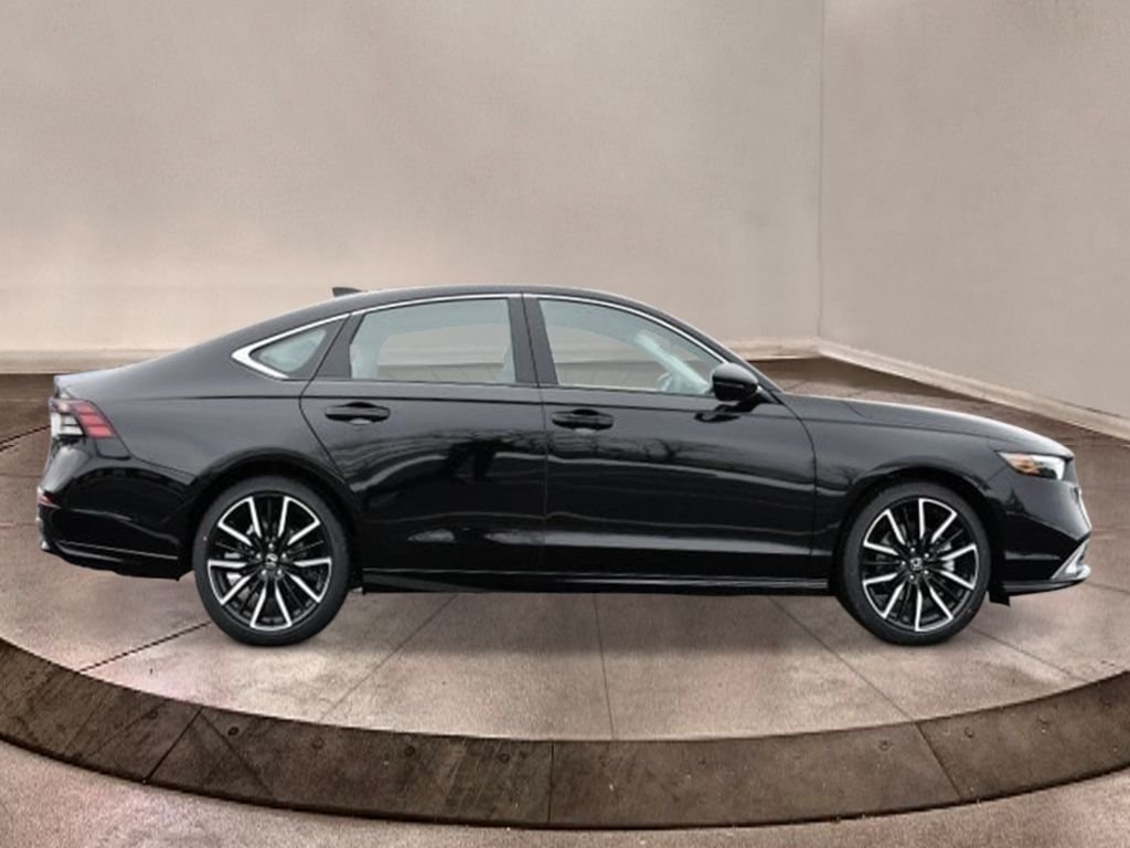 New 2026 Crystal Black Pearl Honda Touring image 6