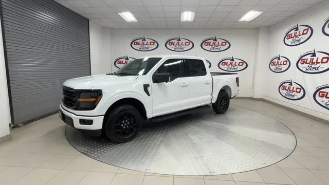 New 2026 Oxford White Ford XLT image 6
