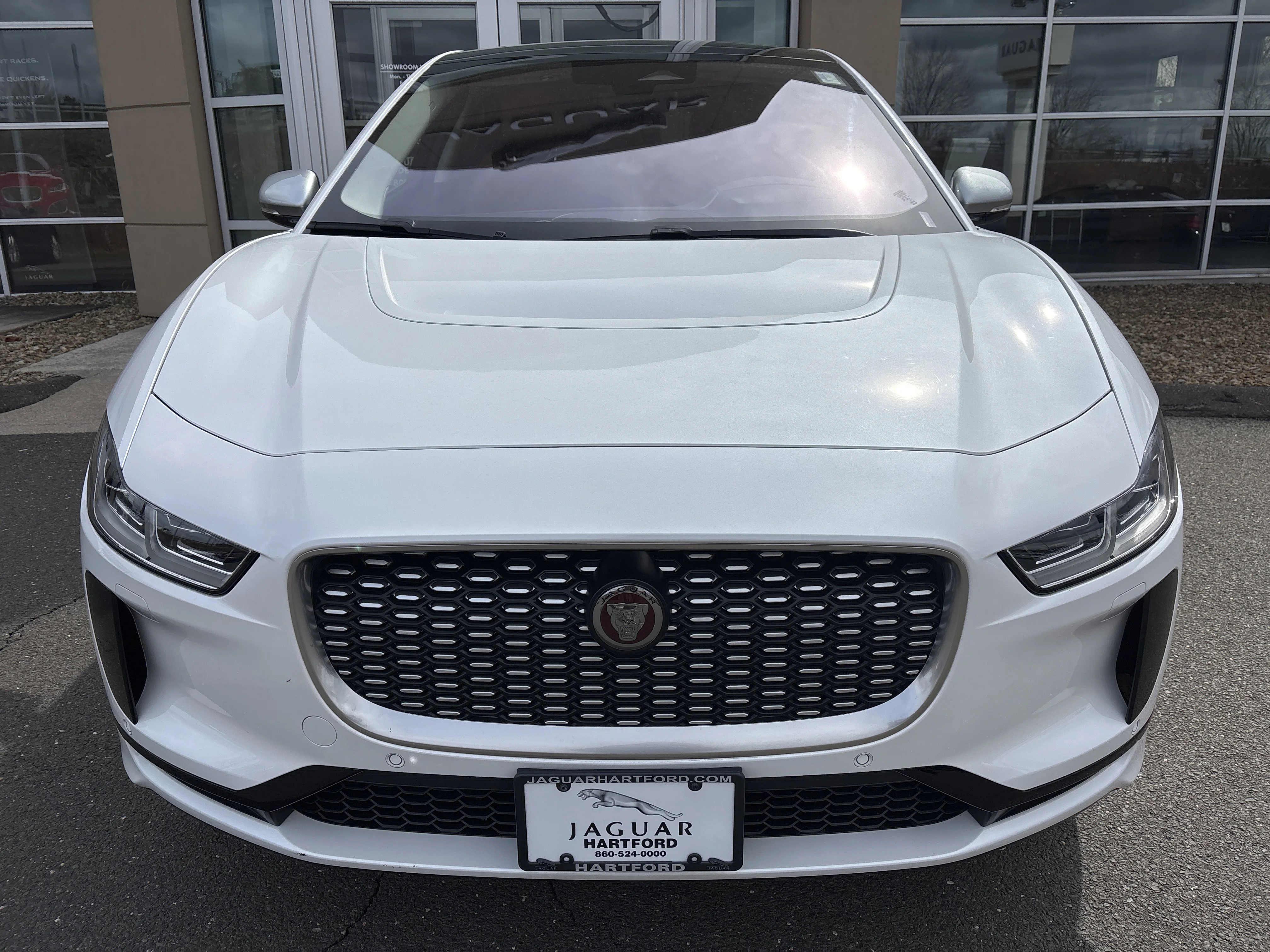 Used 2023 Fuji White Jaguar HSE image 8