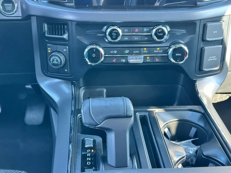 New 2026 Oxford White Ford XLT 4WD SuperCrew 5.5