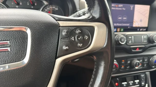 Used 2020 Summit White GMC Denali image 33