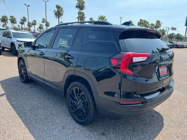 Used 2024 Ebony Twilight Metallic GMC SLE image 5