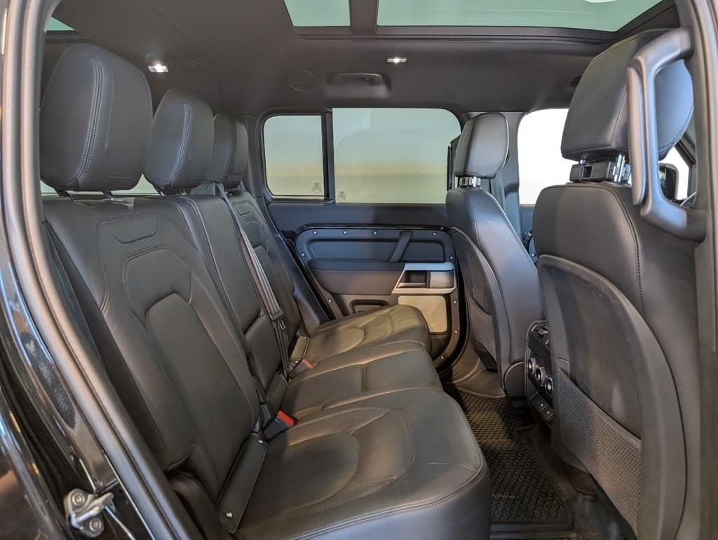 Certified Used 2023 Santorini Black Metallic Land Rover SE image 28
