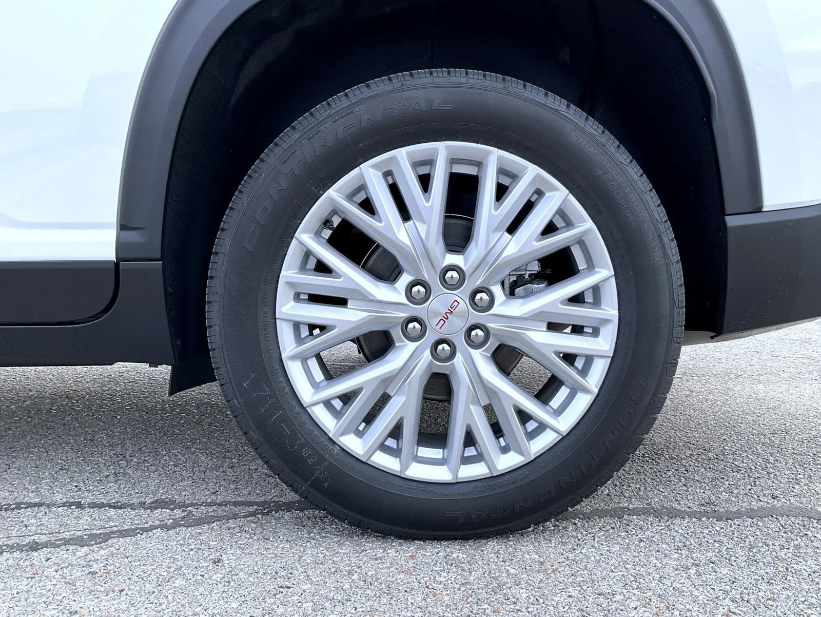 New 2026 Summit White GMC Elevation image 23