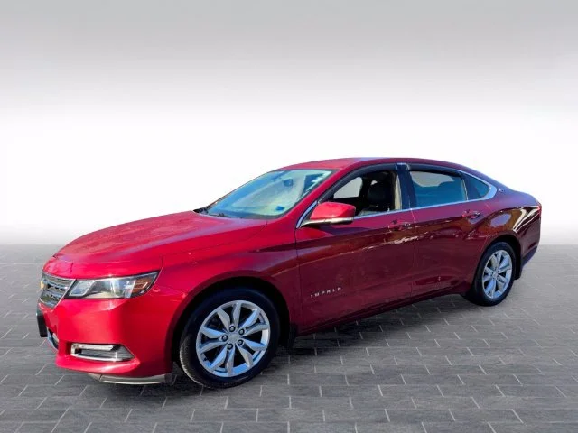 Used 2019 CAJUN RED TINTCOAT Chevrolet LT image 3