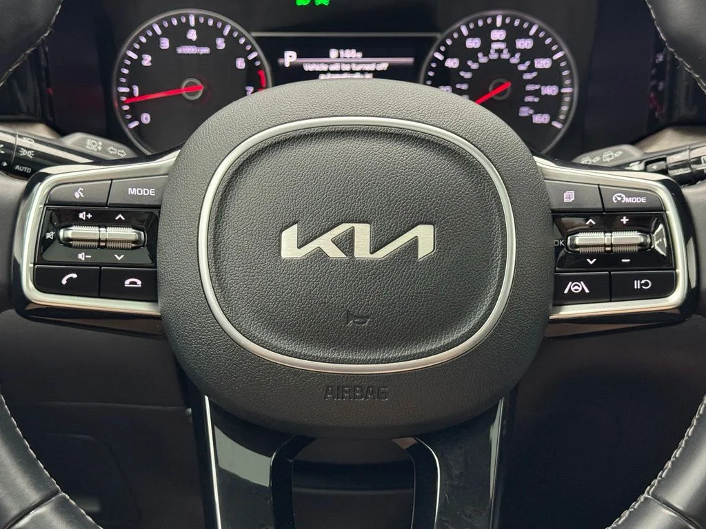 Used 2022 Passion Red Tintcoat Kia S image 19