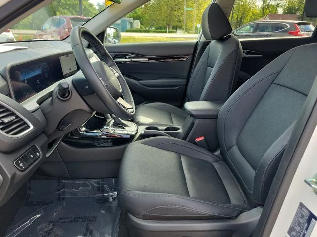 Used 2024 White Kia EX image 17