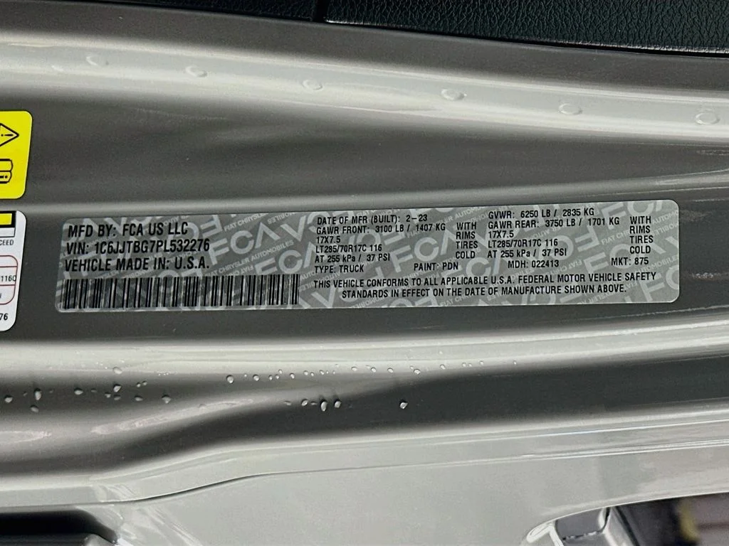 Used 2023 Sting-Gray Clearcoat Jeep Rubicon image 33