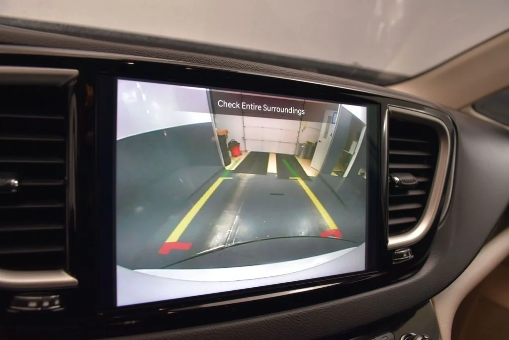 Used 2022 White Chrysler Touring L image 12