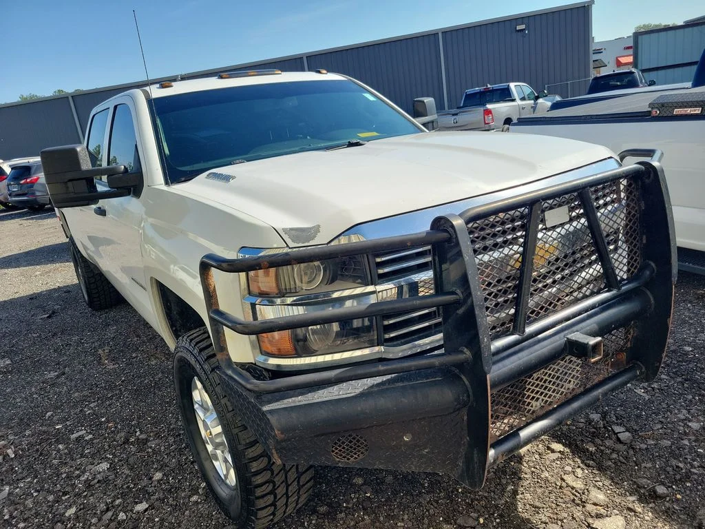 Used 2015 White Chevrolet Work Truck image 1