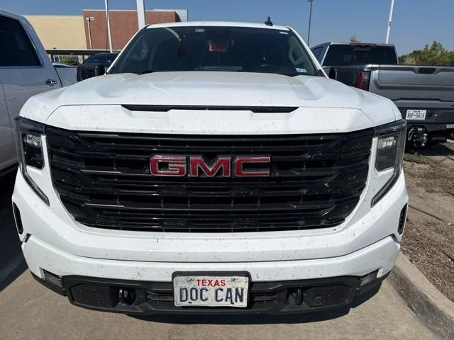 Used 2023 SUMMIT WHITE GMC Elevation image 3