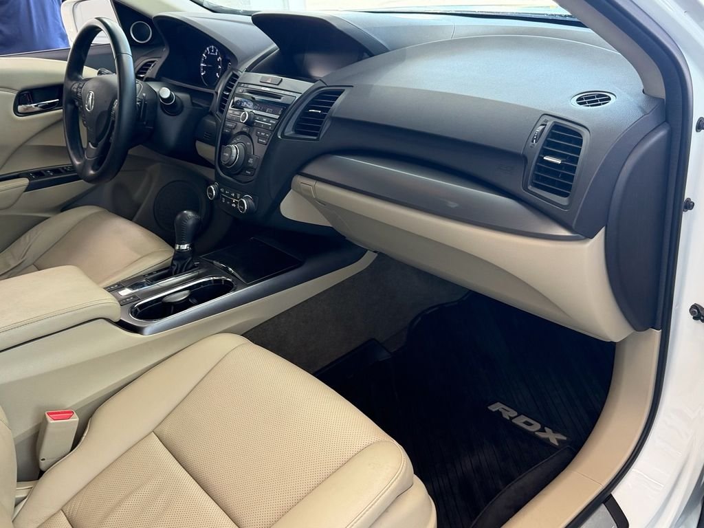 Used 2014 White Acura Technology Package image 16