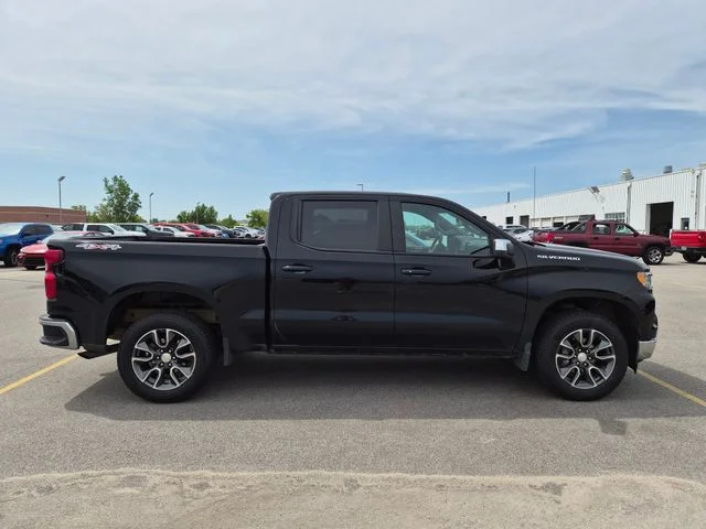 Used 2024 Black Chevrolet LT image 4