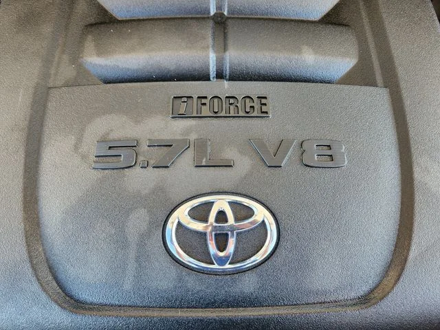 Used 2021 White Toyota Platinum image 33
