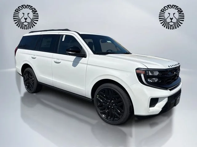 New 2026 Star White Metallic Tri-Coat Ford Platinum® image 3