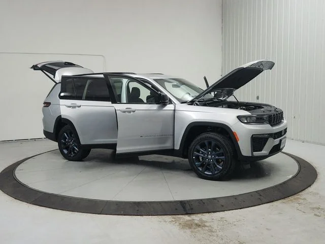 New 2026 Silver Zynith Jeep Limited image 10