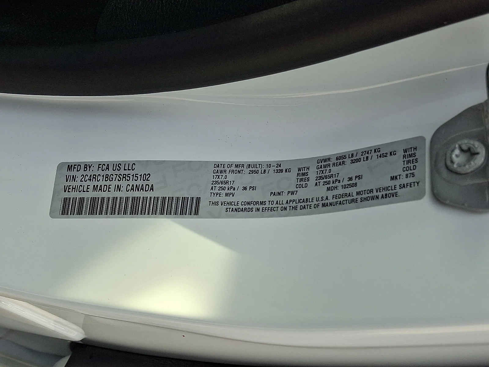 Used 2025 White Chrysler Select image 27