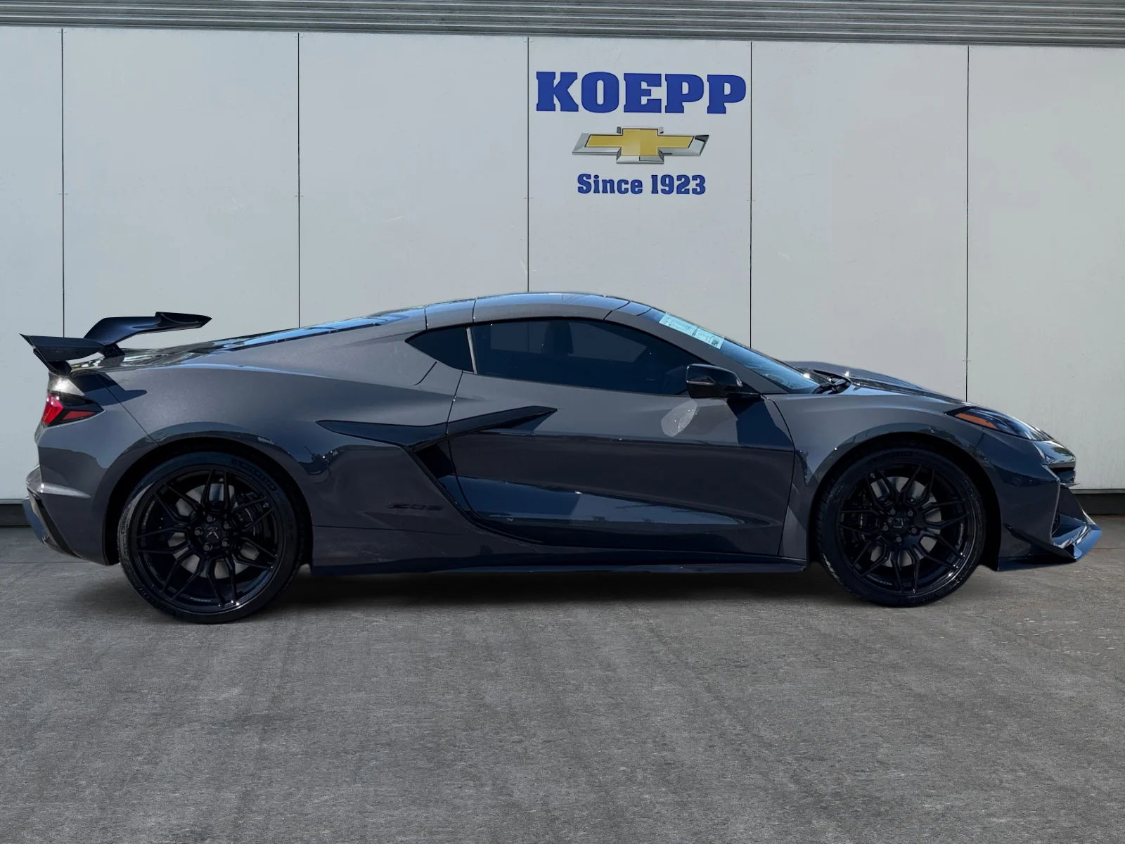 2027 Chevrolet Corvette 2LZ - Photo 6