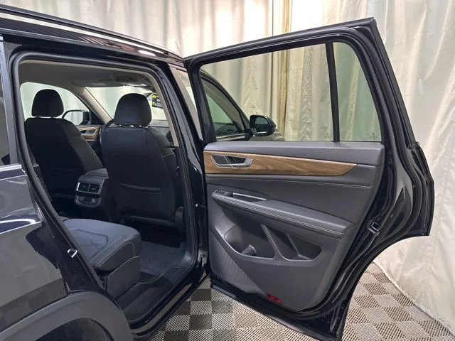 2026 Volkswagen Atlas SE - Photo 32