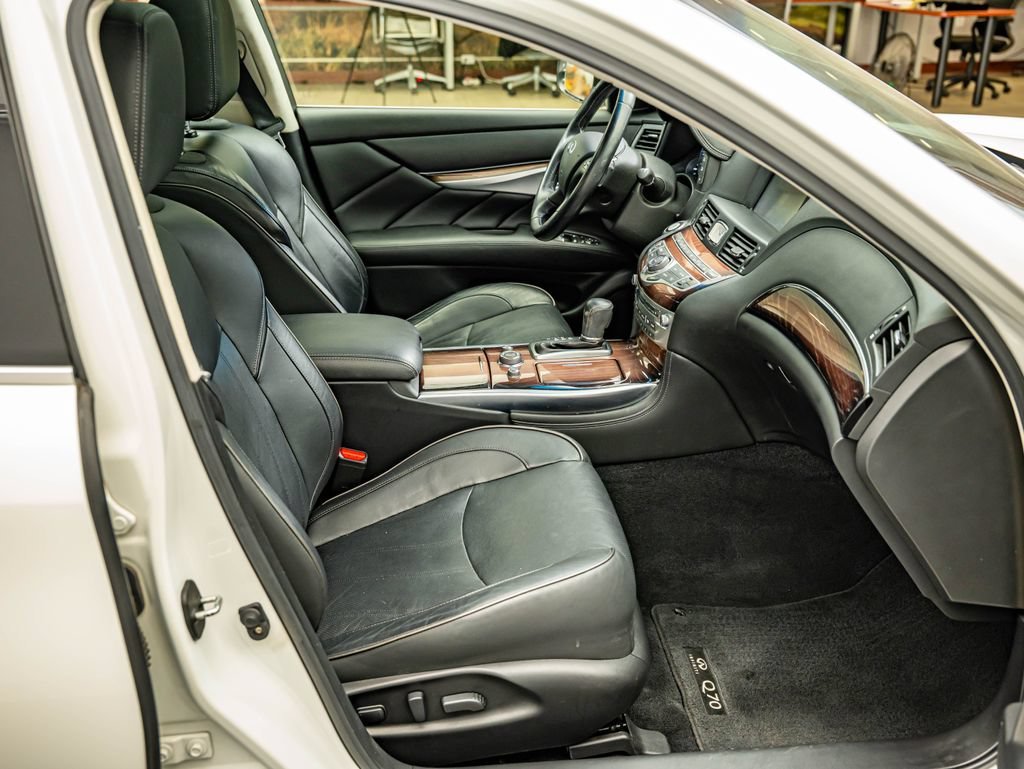 Used 2015 Moonlight White INFINITI 3.7X image 22