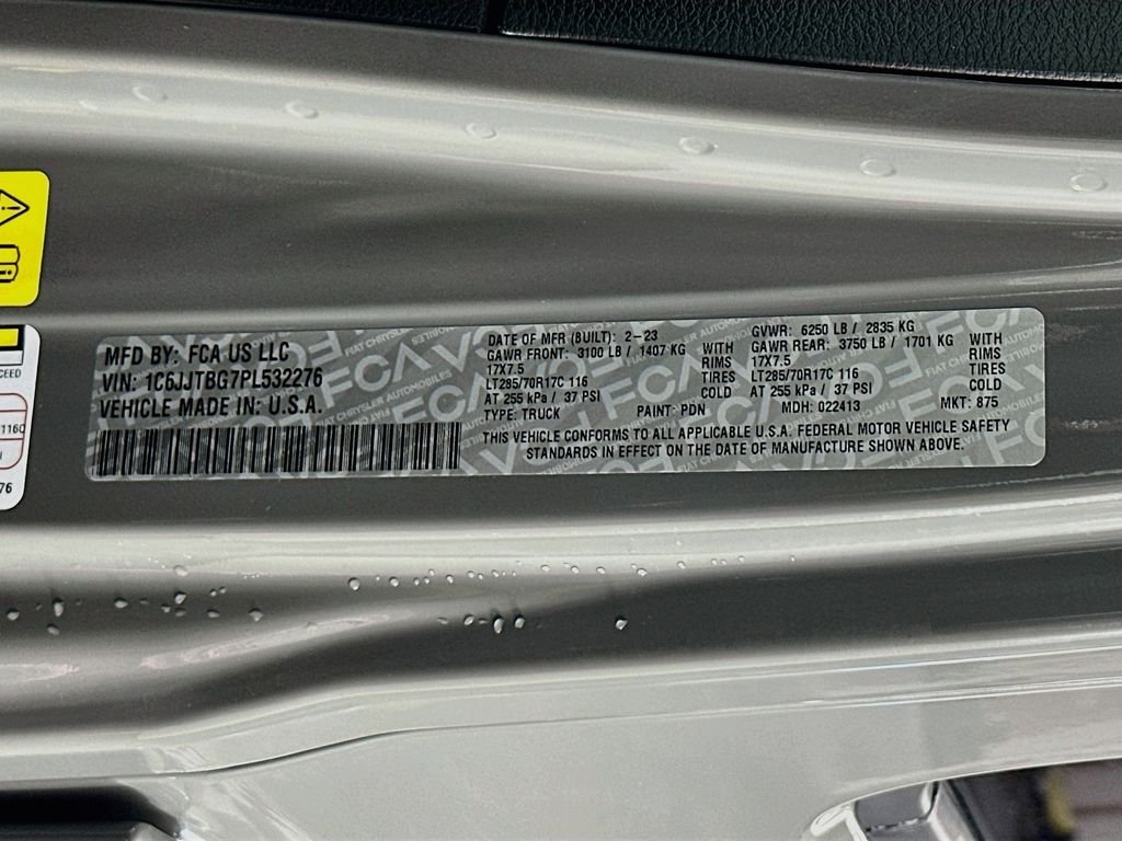 Used 2023 Sting-Gray Clearcoat Jeep Rubicon image 33
