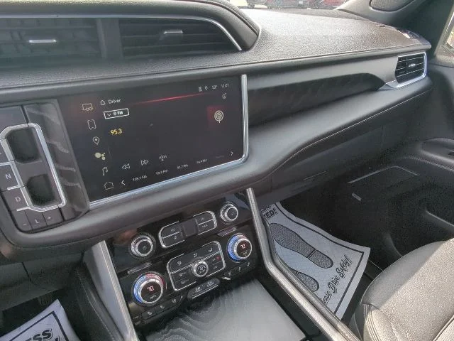 2023 GMC Yukon Denali - Photo 16