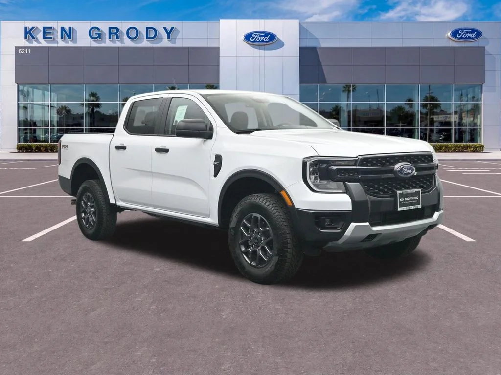 New 2026 Oxford White Ford XLT image 1