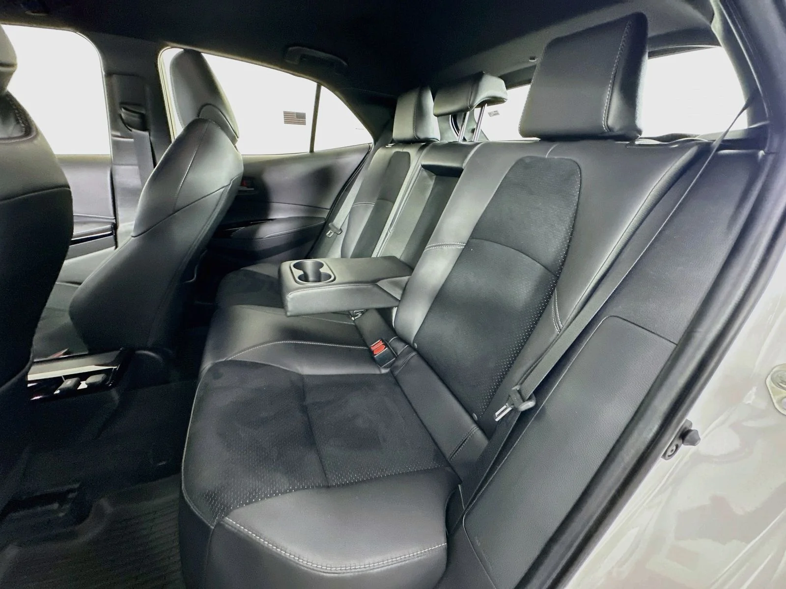 Used 2025 Ice Cap Toyota Premium image 25