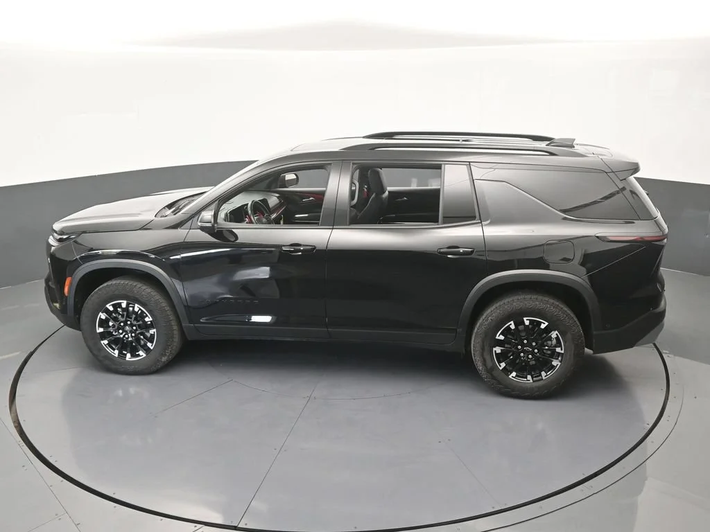 Used 2025 Mosaic Black Metallic Chevrolet Z71 image 75