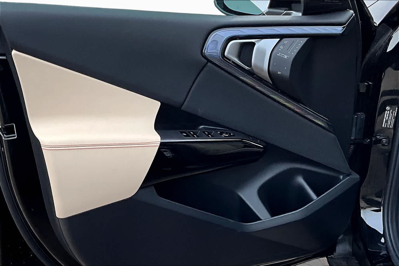 New 2026 Black Sapphire Metallic BMW 30 xDrive image 10