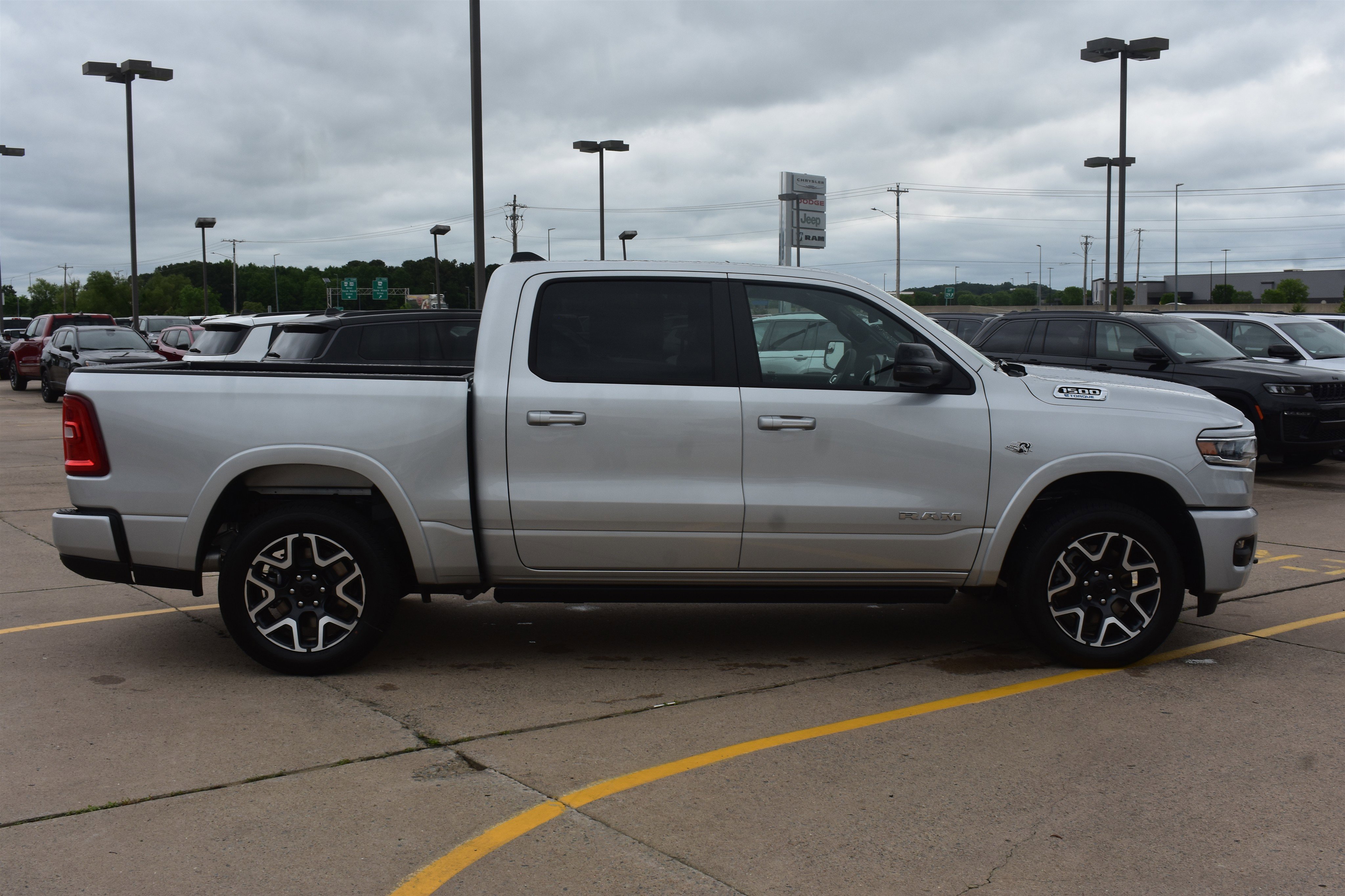 New 2026 Silver Zynith Exterior Paint RAM Laramie image 4