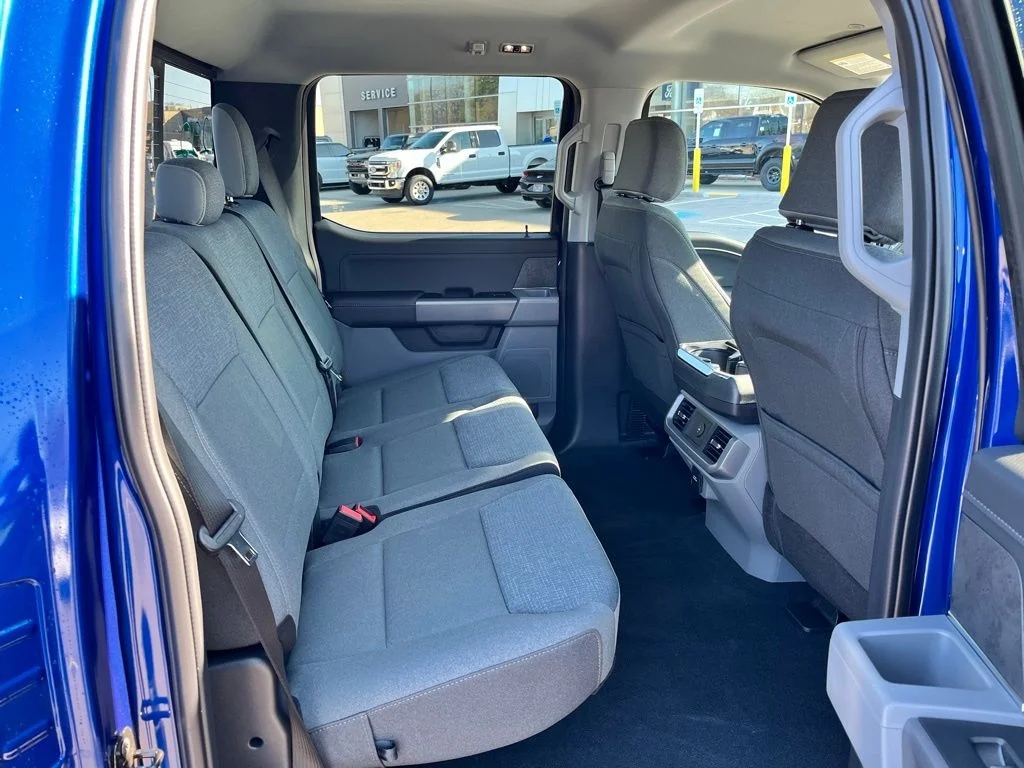New 2026 Blue Ford XLT image 8