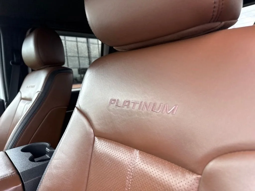 Used 2014 White Platinum Clearcoat Metallic Ford Platinum image 17