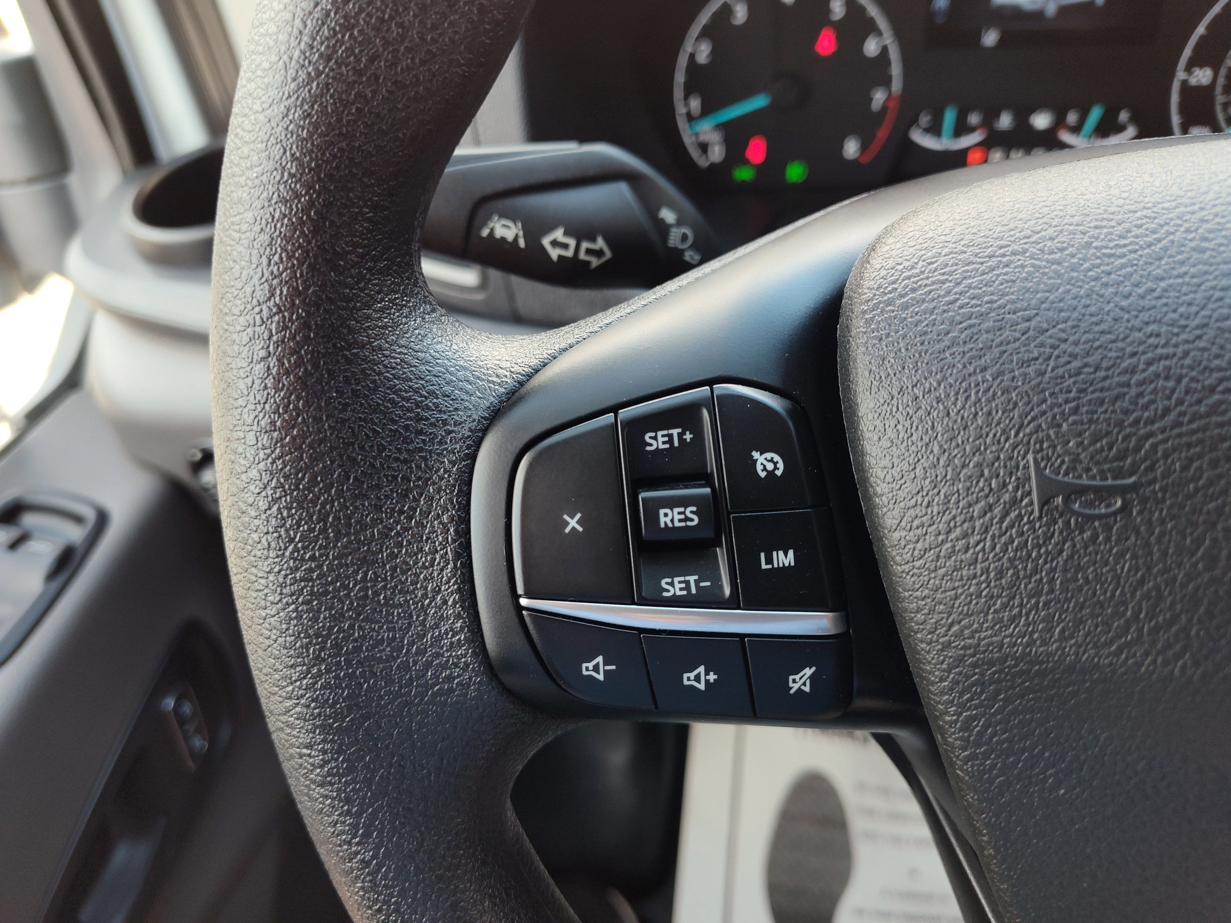 2024 Ford Transit Passenger Van XL - Photo 33