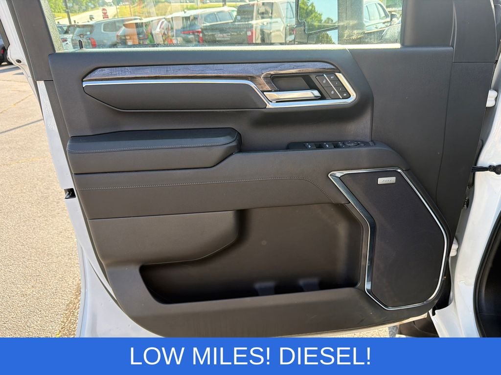 Used 2024 White Chevrolet LTZ image 10