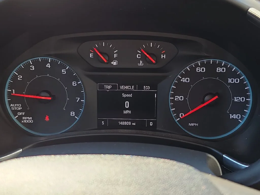 2020 Chevrolet Equinox LS - Photo 12